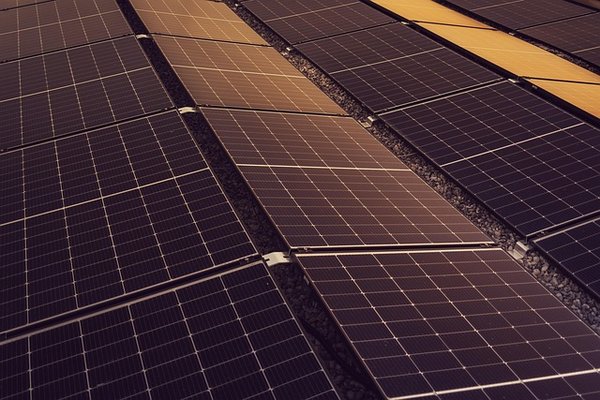Optimisez votre énergie avec les panneaux solaires photovoltaïques